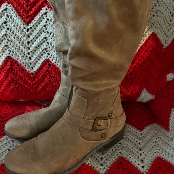 Ladies Beartraps Knee Boots,Size 9, a deep tan, Pre-loved in excellent condition - Picture 4 of 5